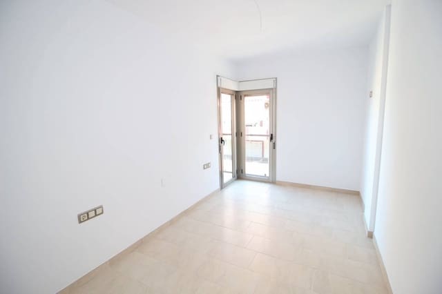 3 chambre Appartement à vendre à Dolores - 124 000 € (Ref: 9242438)