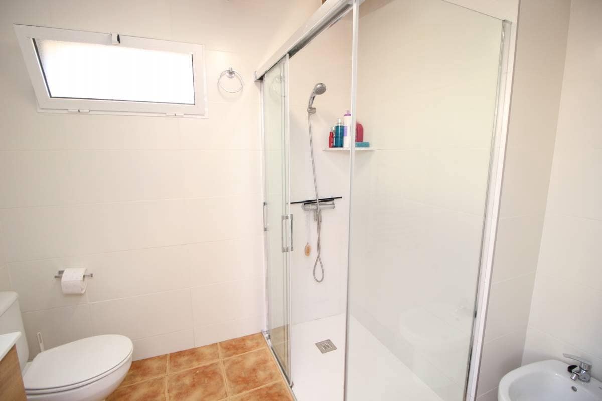 4 chambre Villa/Maison à vendre à Elche / Elx avec garage - 275 000 € (Ref: 9287184)