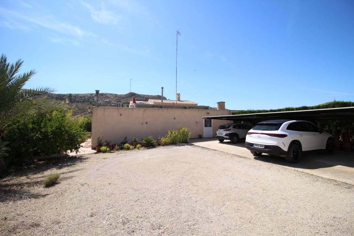 4 chambre Villa/Maison à vendre à Elche / Elx avec garage - 275 000 € (Ref: 9287184)
