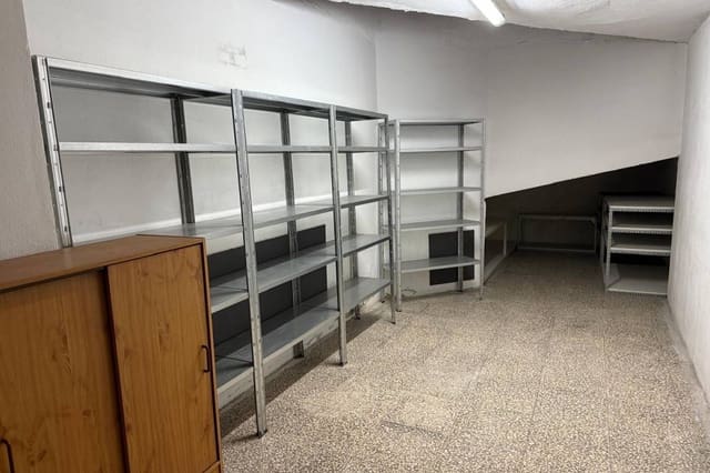 Garage te koop in Albatera - € 19.000 (Ref: 9329866)