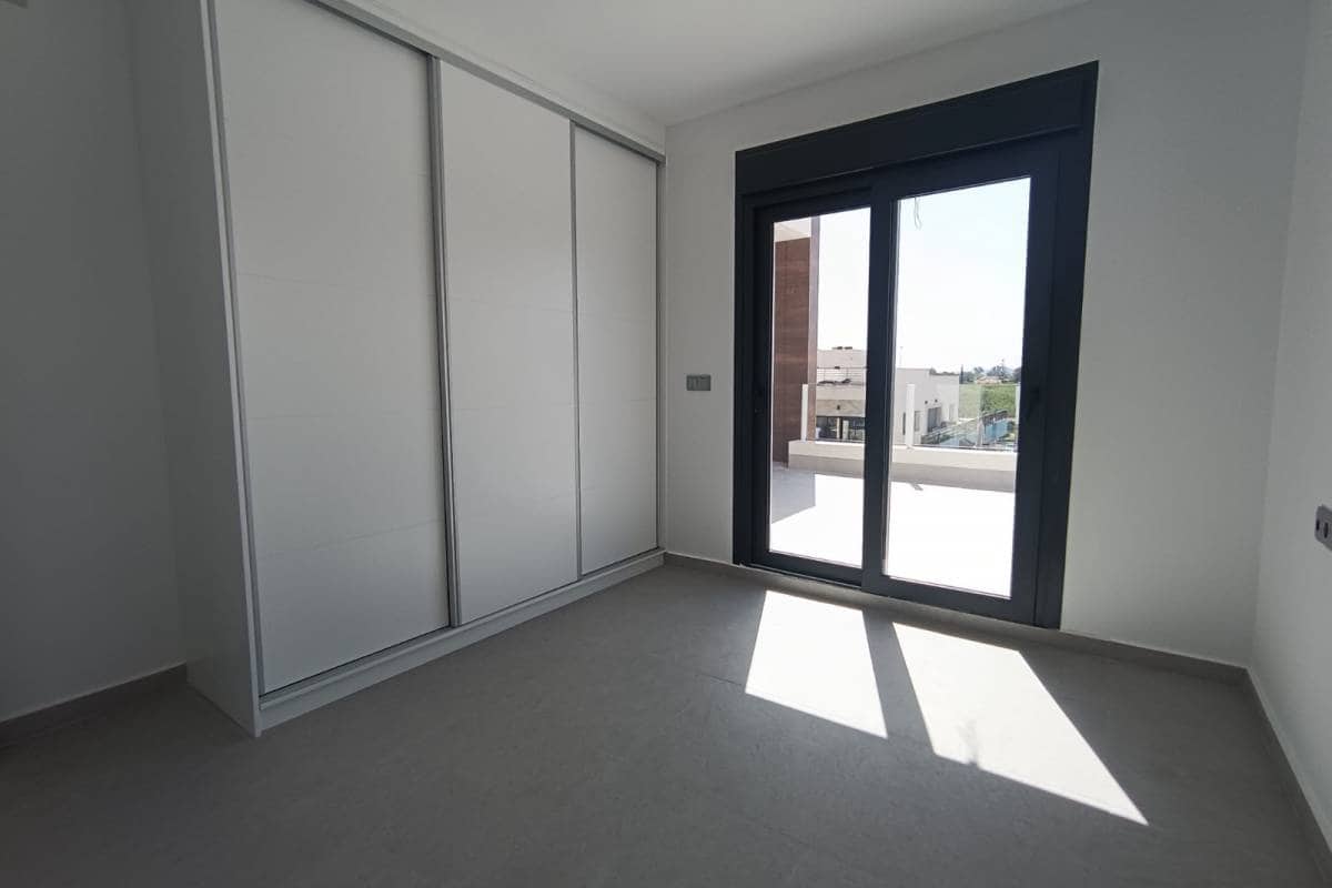 3 slaapkamer Villa te koop in Daya Nueva met zwembad - € 299.000 (Ref: 9337189)