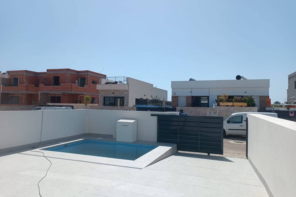 3 slaapkamer Villa te koop in Daya Nueva met zwembad - € 299.000 (Ref: 9337189)