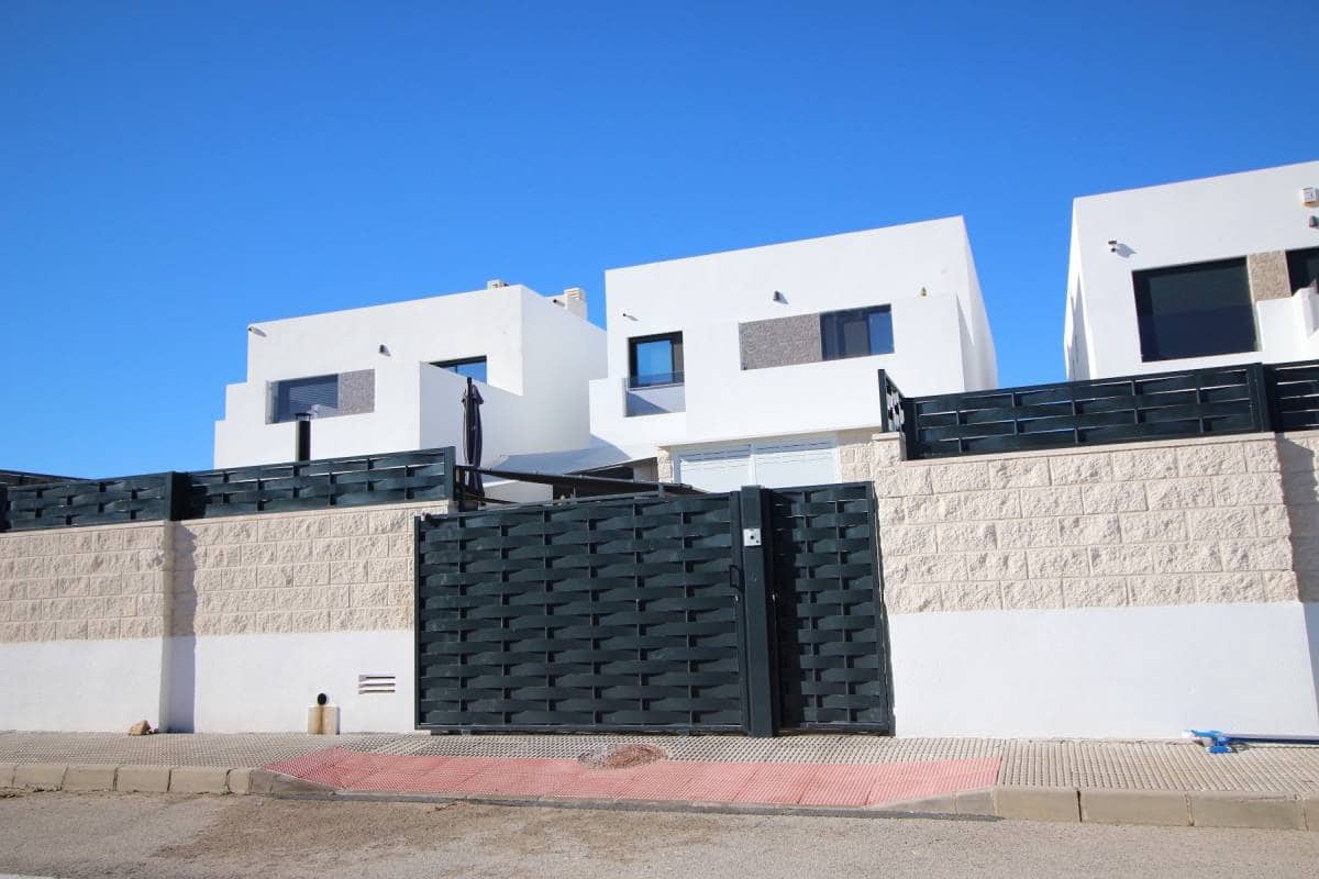 3 quarto Moradia para venda em Dolores com piscina - 320 000 € (Ref: 9354531)