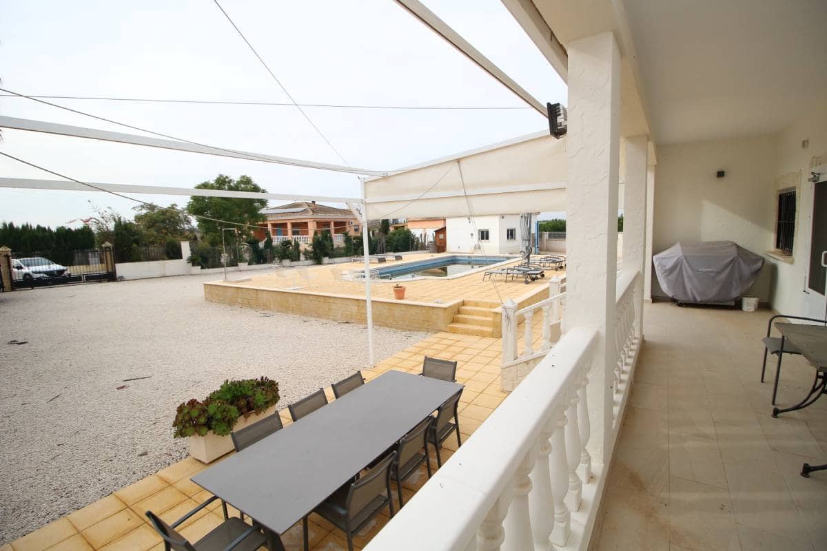 3 bedroom Villa for sale in Catral with pool garage - € 325,000 (Ref: 9486857)