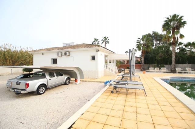 Chalet de 3 habitaciones en Catral en venta con piscina garaje - 325.000 € (Ref: 9486857)