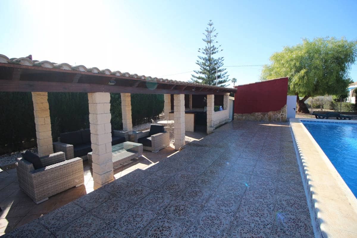 3 slaapkamer Villa te koop in Catral met zwembad - € 375.000 (Ref: 9511182)