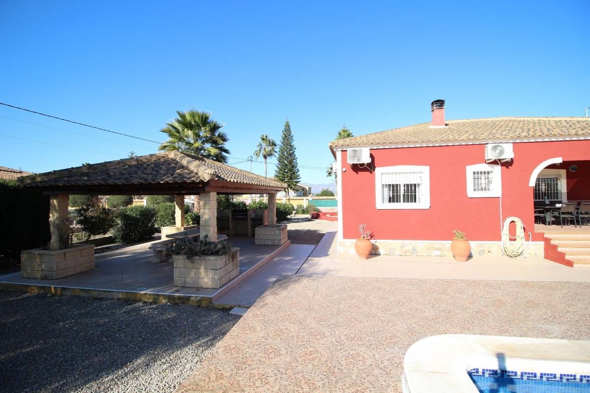 3 slaapkamer Villa te koop in Catral met zwembad - € 375.000 (Ref: 9511182)