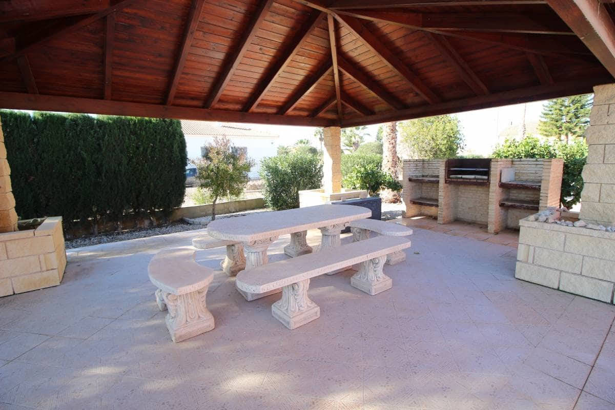 3 slaapkamer Villa te koop in Catral met zwembad - € 375.000 (Ref: 9511182)