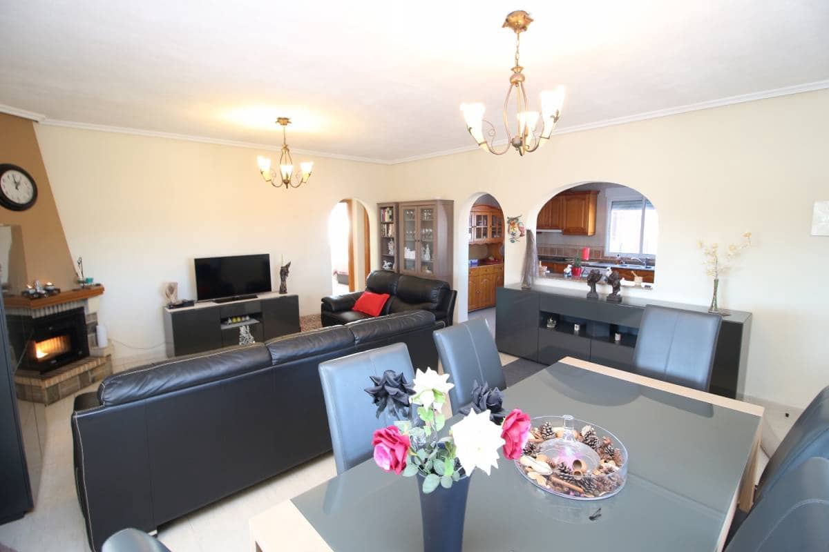 3 slaapkamer Villa te koop in Catral met zwembad - € 375.000 (Ref: 9511182)