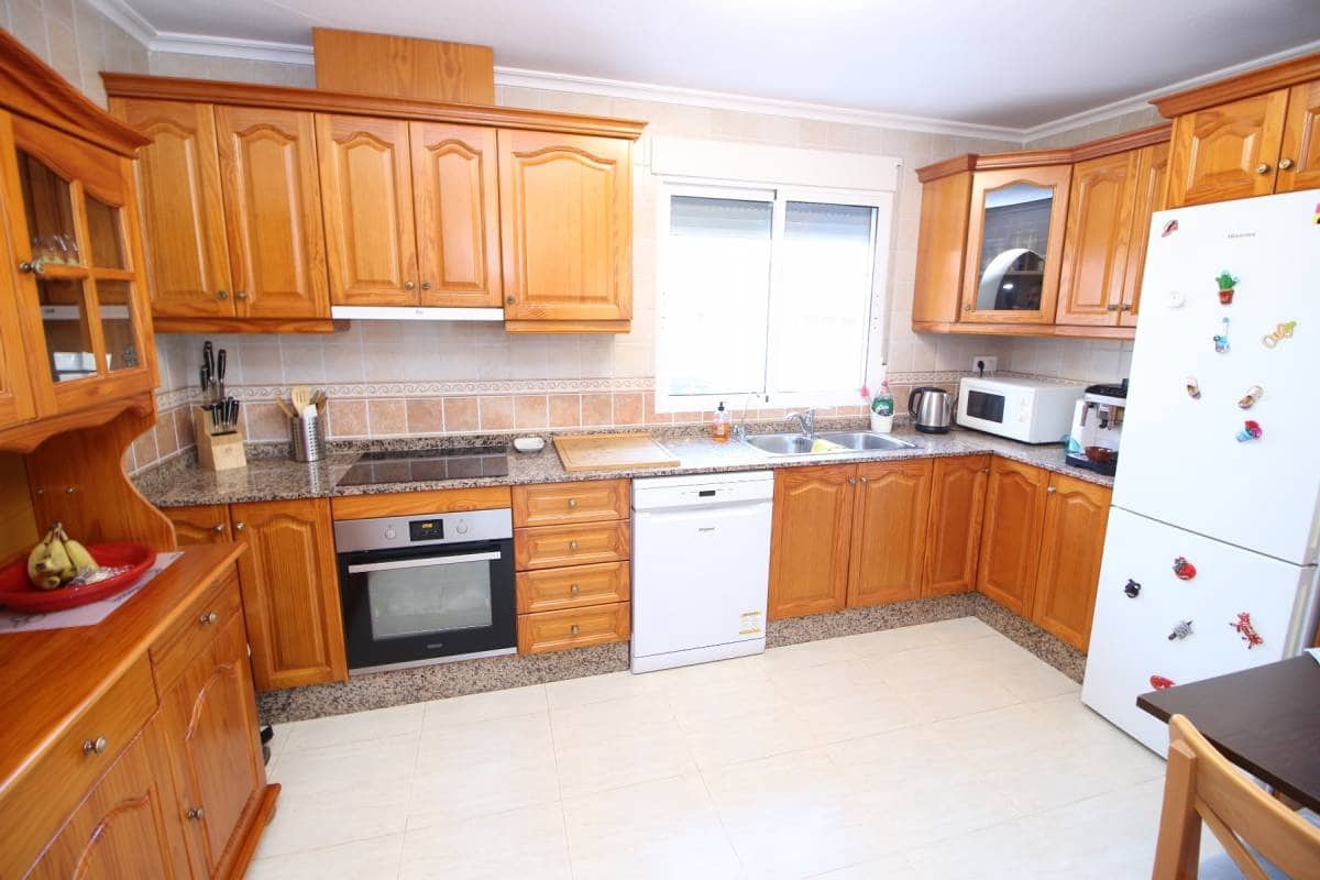 3 slaapkamer Villa te koop in Catral met zwembad - € 375.000 (Ref: 9511182)