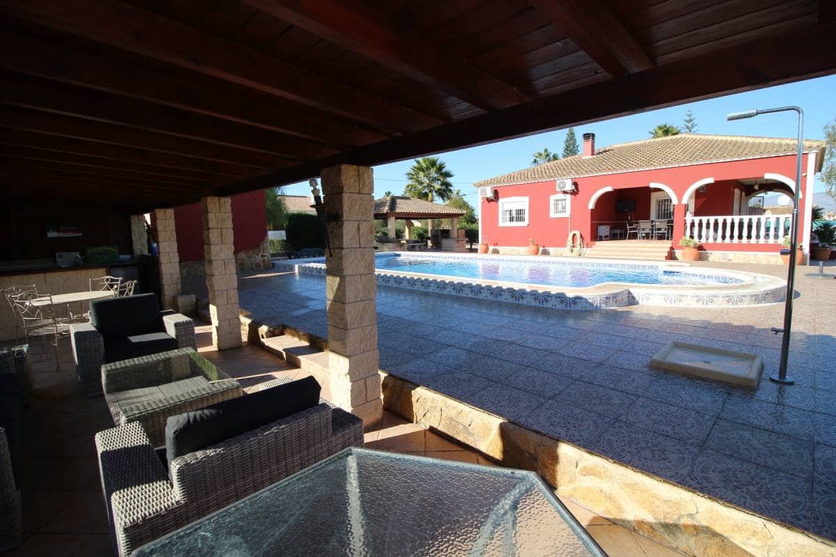 3 slaapkamer Villa te koop in Catral met zwembad - € 375.000 (Ref: 9511182)