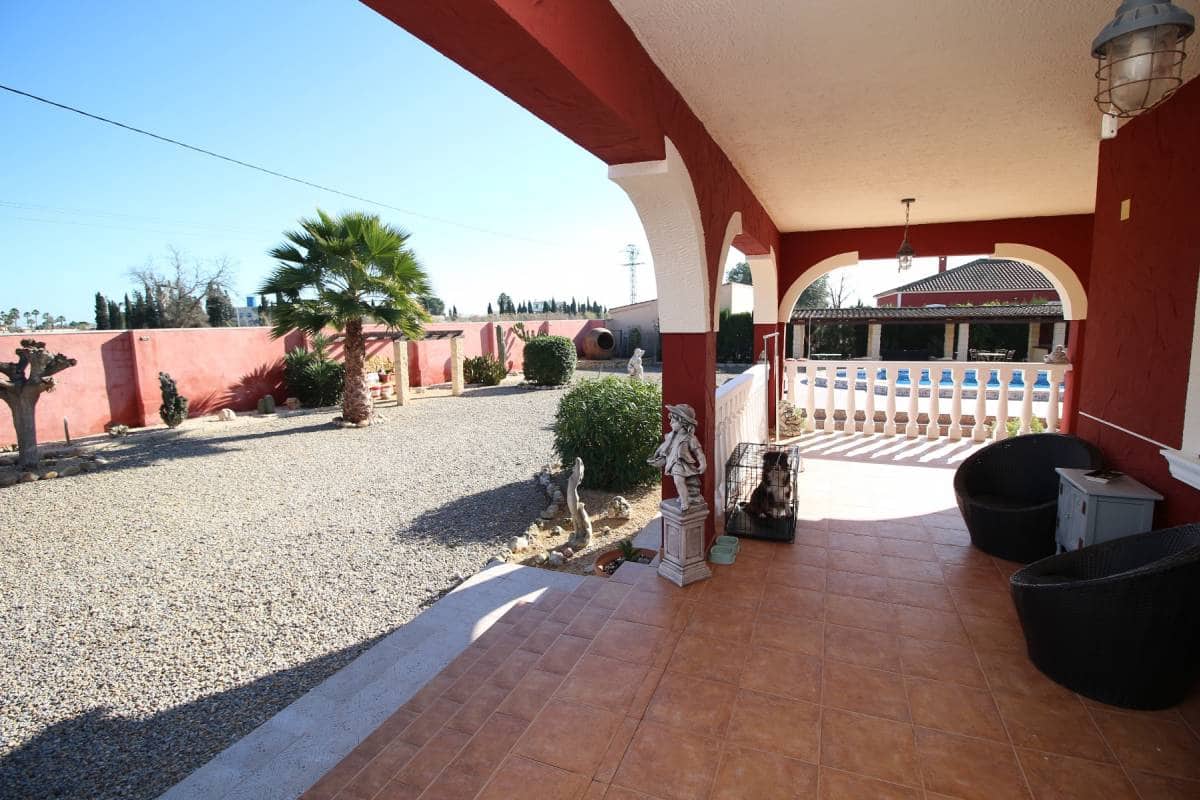 3 slaapkamer Villa te koop in Catral met zwembad - € 375.000 (Ref: 9511182)