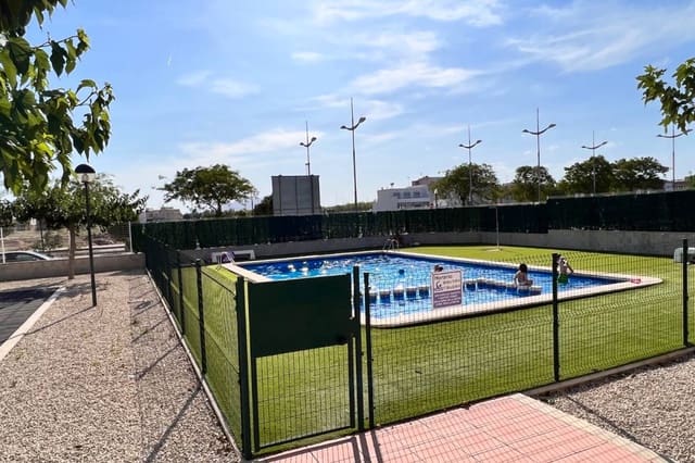 4 camera da letto Appartamento in vendita in Dolores con piscina garage - 179.900 € (Rif: 9542030)