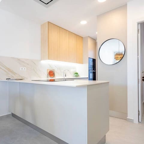 3 makuuhuone Rivitalo myytävänä paikassa Vistabella, Orihuela mukana uima-altaan - 299 000 € (Ref: 9564063)