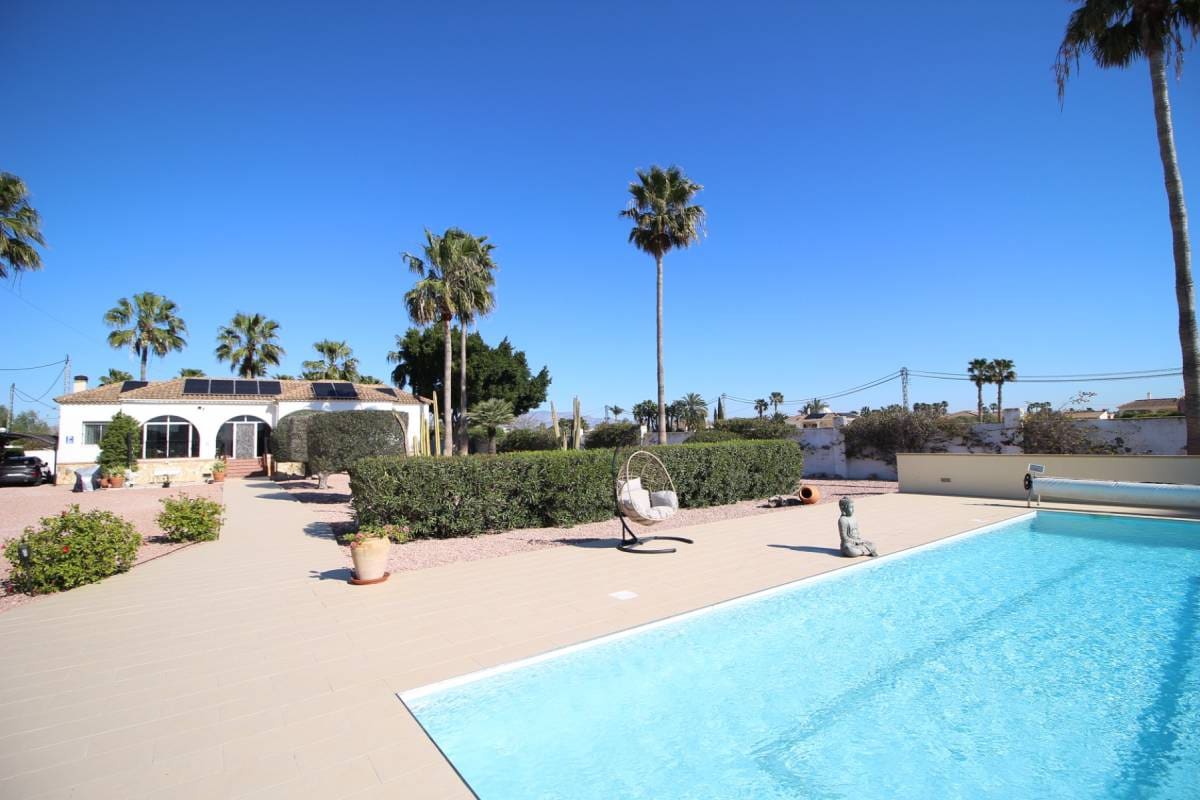 3 sovrum Villa till salu i Catral med pool - 435 000 € (Ref: 9687525)