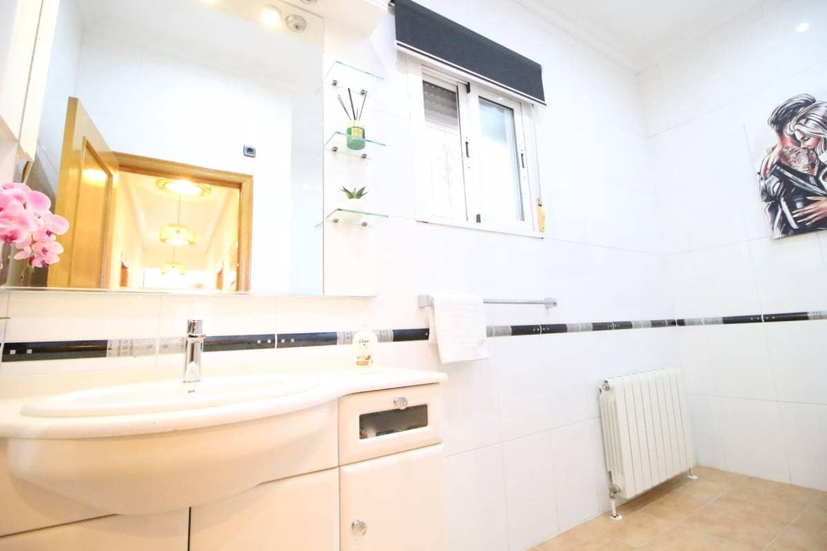 3 sovrum Villa till salu i Catral med pool - 435 000 € (Ref: 9687525)