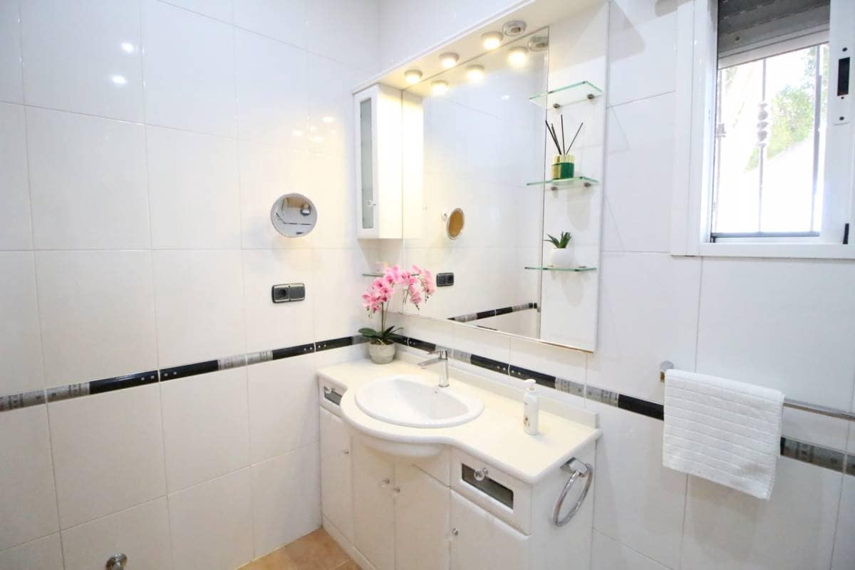 3 sovrum Villa till salu i Catral med pool - 435 000 € (Ref: 9687525)