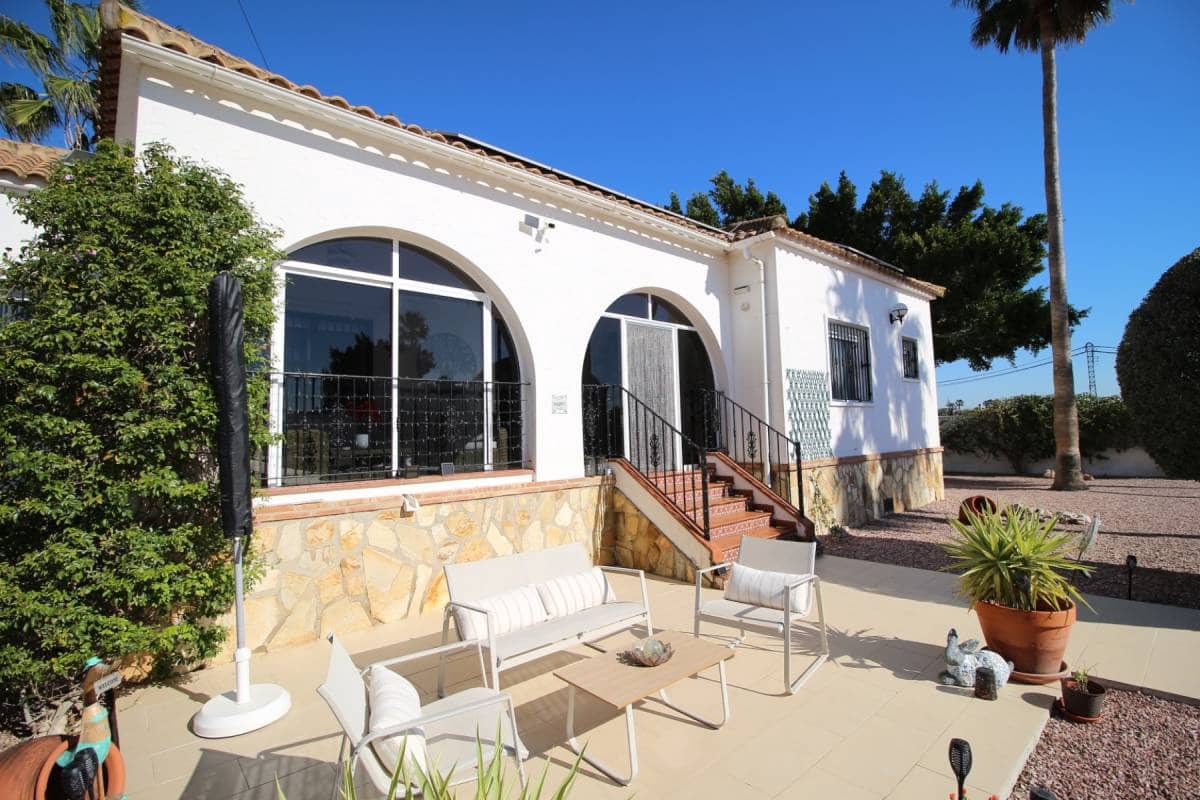 3 sovrum Villa till salu i Catral med pool - 435 000 € (Ref: 9687525)