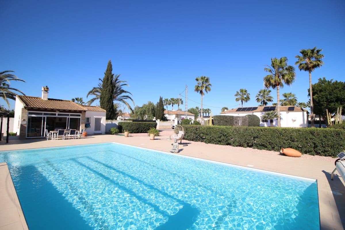 3 sovrum Villa till salu i Catral med pool - 435 000 € (Ref: 9687525)