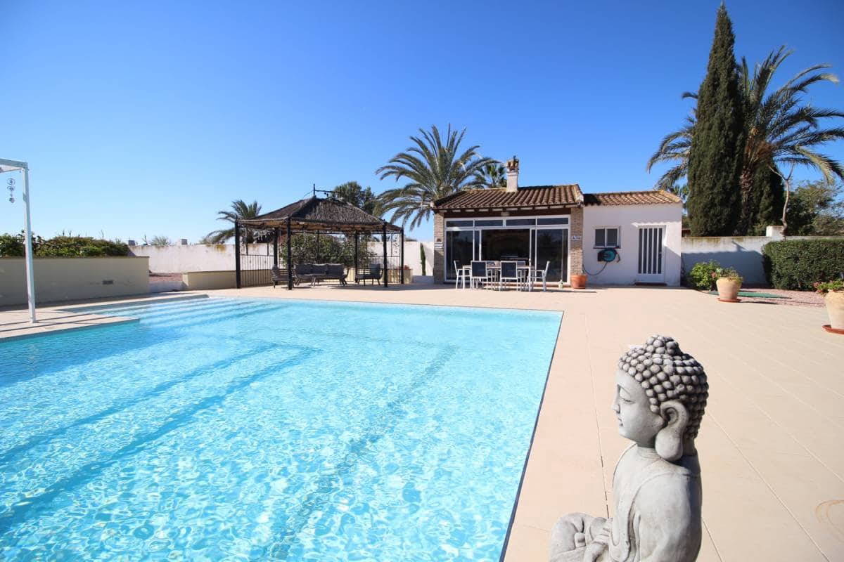 3 sovrum Villa till salu i Catral med pool - 435 000 € (Ref: 9687525)