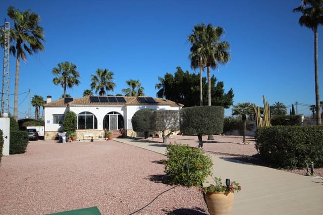 3 soveværelse Villa til salg i Catral med swimmingpool - € 435.000 (Ref: 9687525)