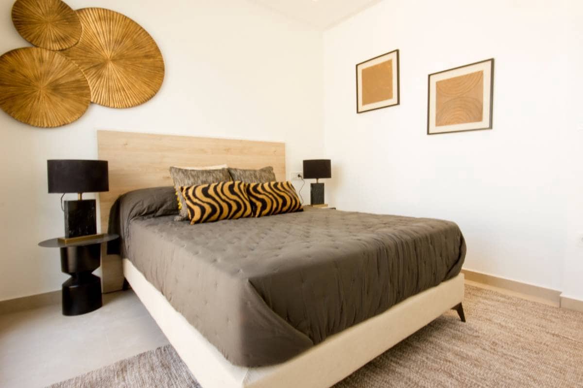 Apartamento de 2 habitaciones en San Fulgencio en venta con piscina - 235.900 € (Ref: 9700168)