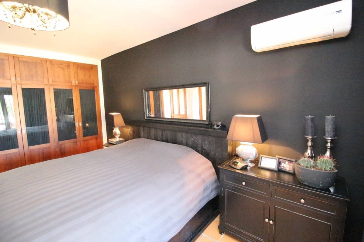 3 bedroom Villa for sale in Catral with pool garage - € 549,000 (Ref: 9737291)