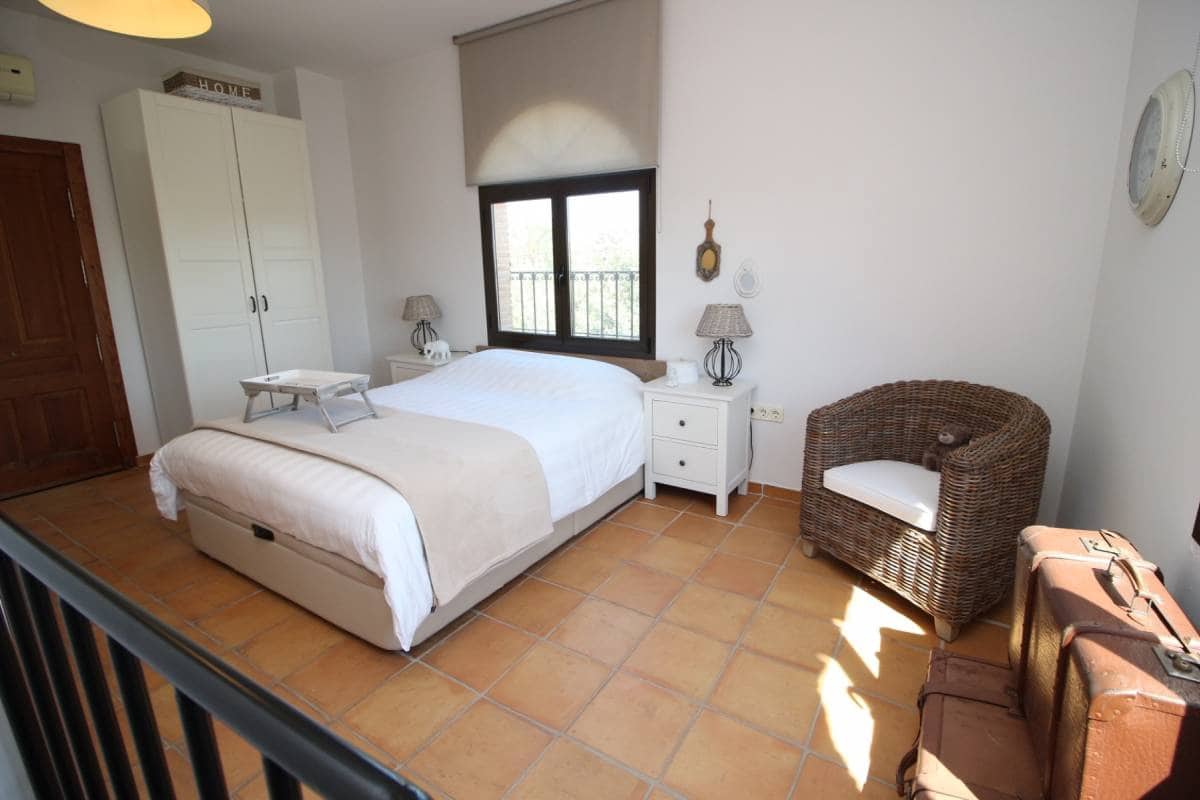 3 bedroom Villa for sale in Catral with pool garage - € 549,000 (Ref: 9737291)