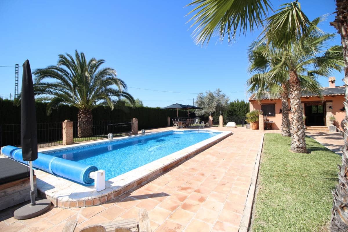 3 bedroom Villa for sale in Catral with pool garage - € 549,000 (Ref: 9737291)