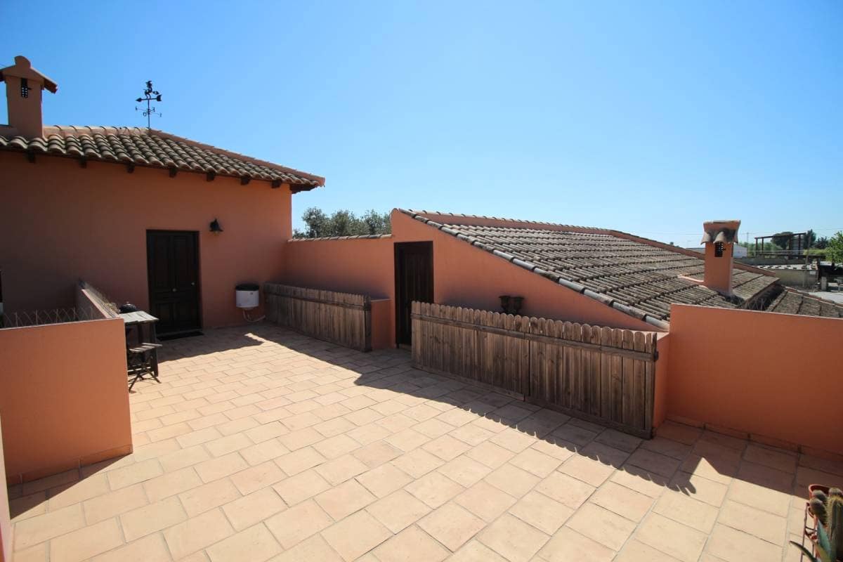 3 bedroom Villa for sale in Catral with pool garage - € 549,000 (Ref: 9737291)