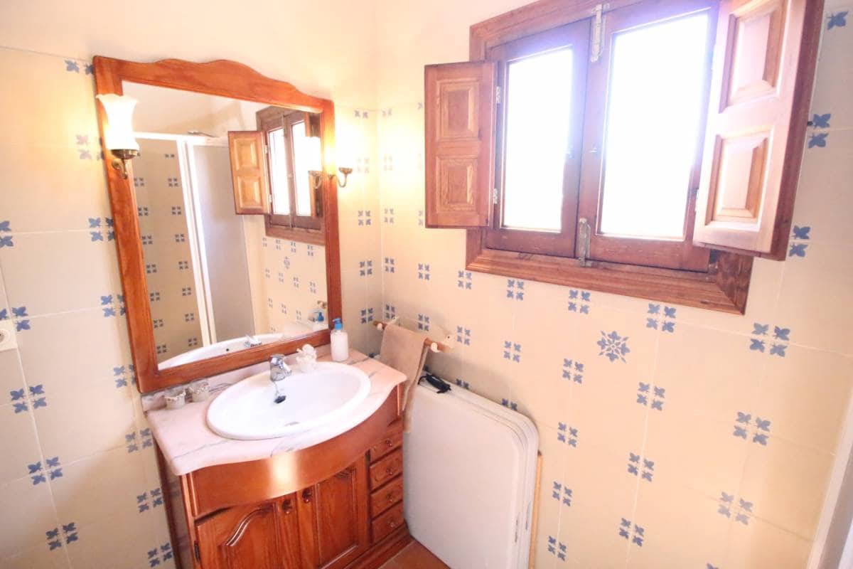 3 bedroom Villa for sale in Catral with pool garage - € 549,000 (Ref: 9737291)