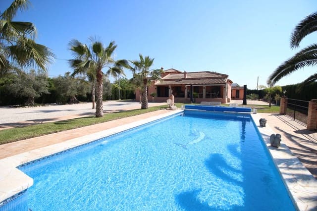 3 bedroom Villa for sale in Catral with pool garage - € 549,000 (Ref: 9737291)