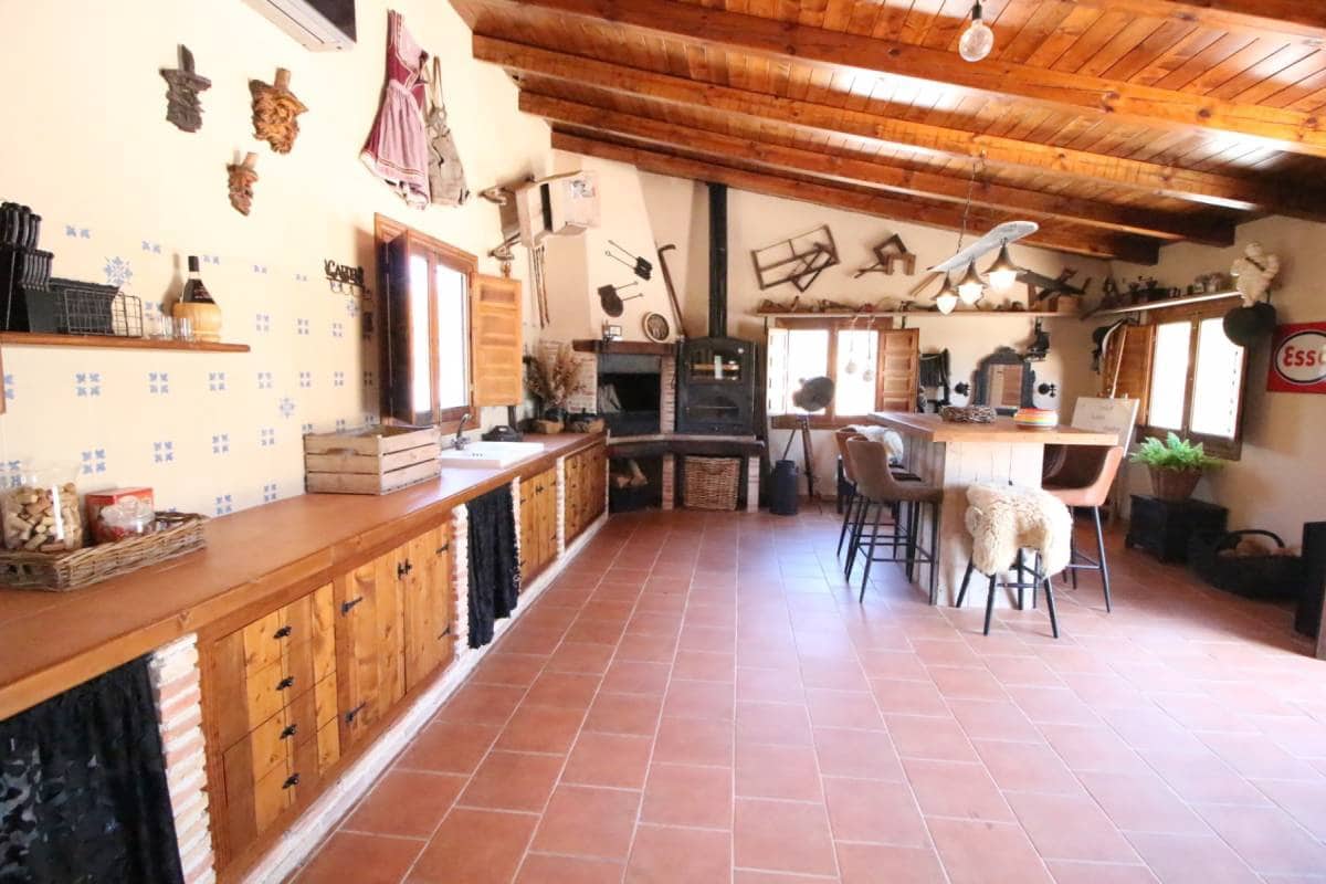 3 bedroom Villa for sale in Catral with pool garage - € 549,000 (Ref: 9737291)