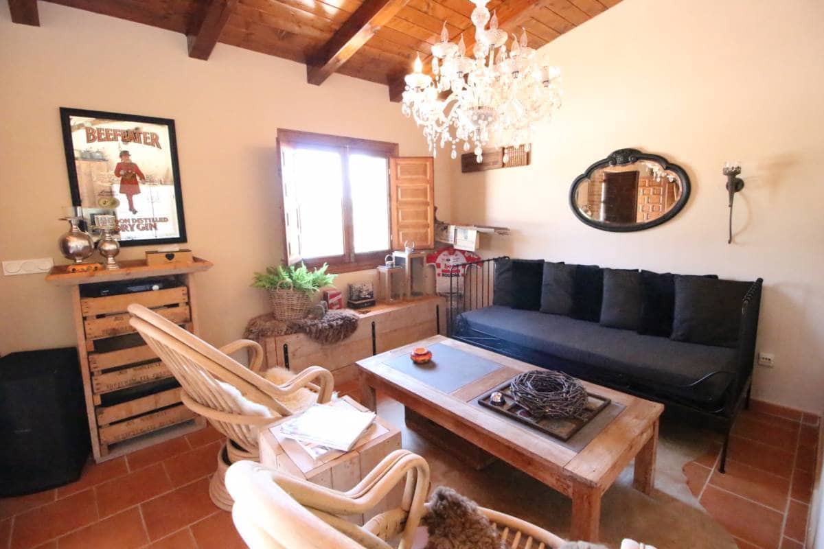 3 bedroom Villa for sale in Catral with pool garage - € 549,000 (Ref: 9737291)