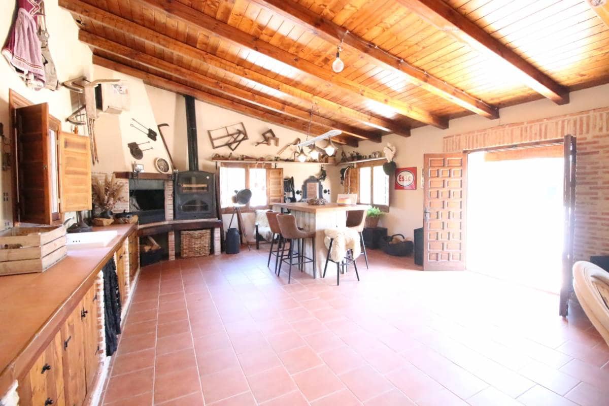 3 bedroom Villa for sale in Catral with pool garage - € 549,000 (Ref: 9737291)