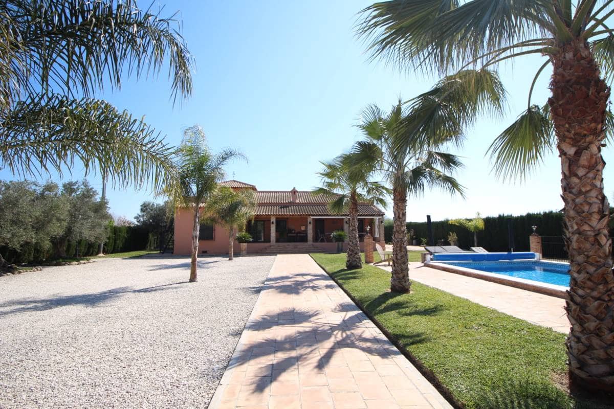 3 bedroom Villa for sale in Catral with pool garage - € 549,000 (Ref: 9737291)