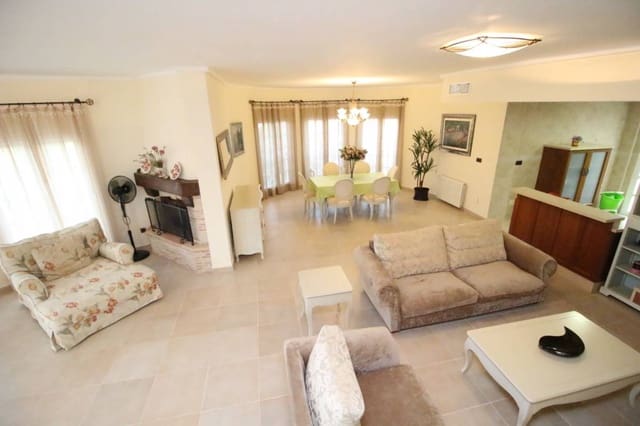 4 bedroom Villa for sale in Rojales with pool garage - € 810,000 (Ref: 9739265)