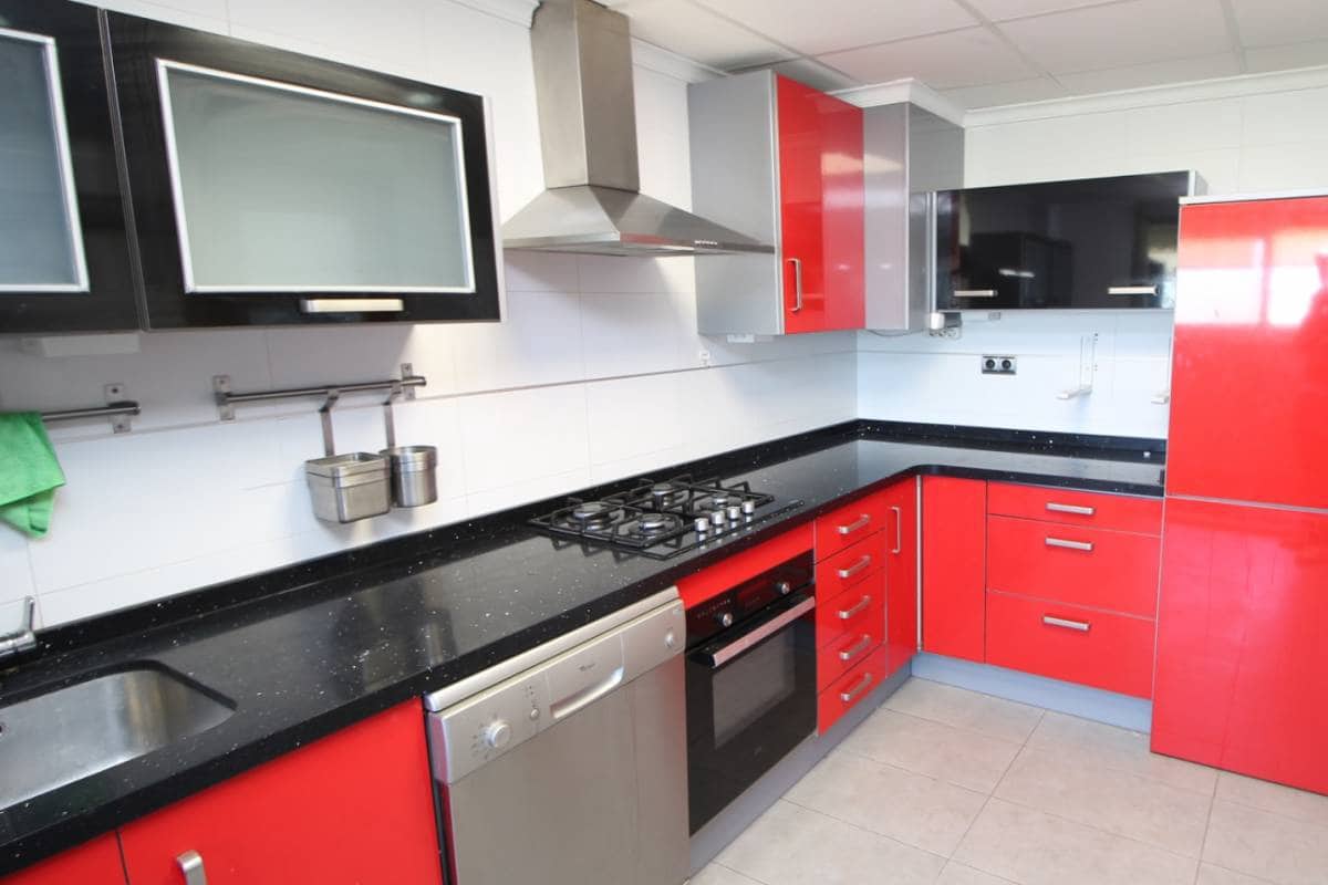 Casa de 3 habitaciones en Dolores en venta - 215.000 € (Ref: 9740093)