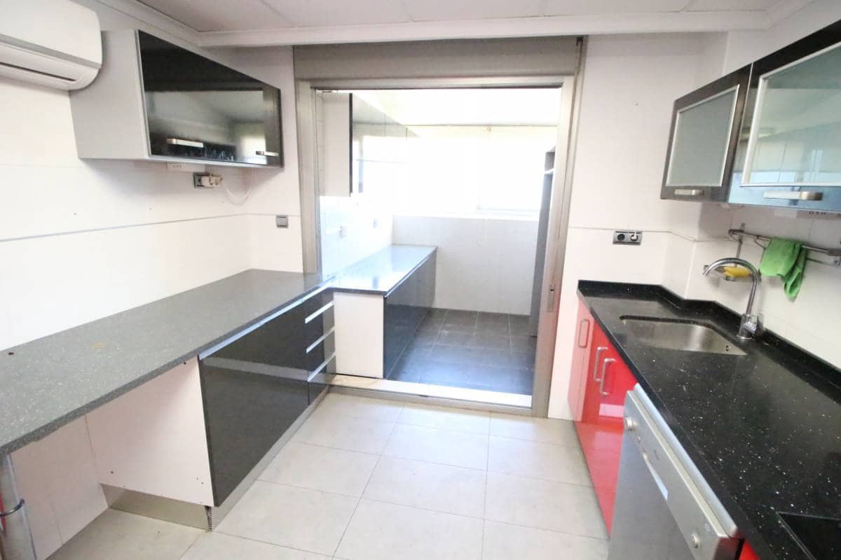 Casa de 3 habitaciones en Dolores en venta - 215.000 € (Ref: 9740093)