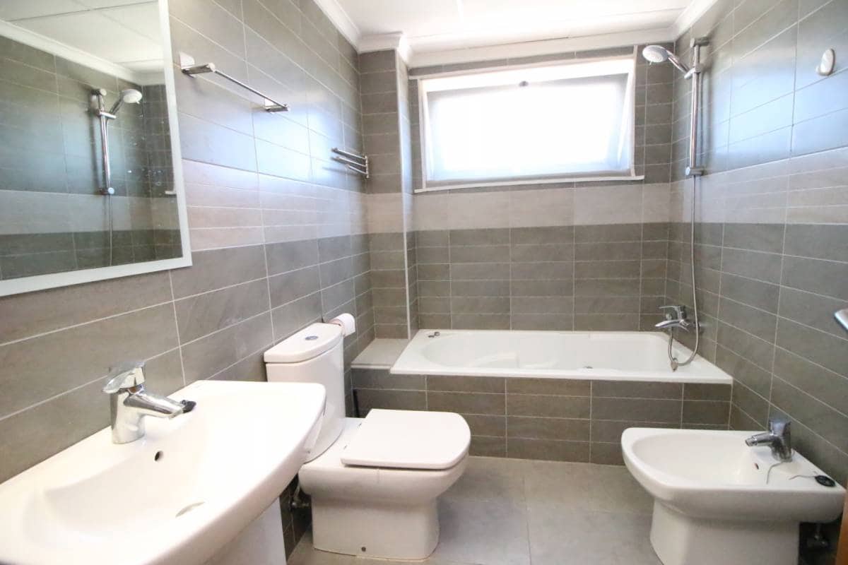 Casa de 3 habitaciones en Dolores en venta - 215.000 € (Ref: 9740093)