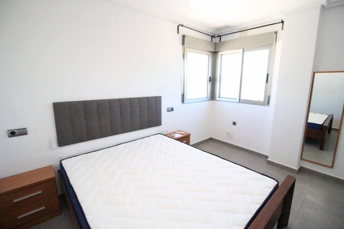Casa de 3 habitaciones en Dolores en venta - 215.000 € (Ref: 9740093)