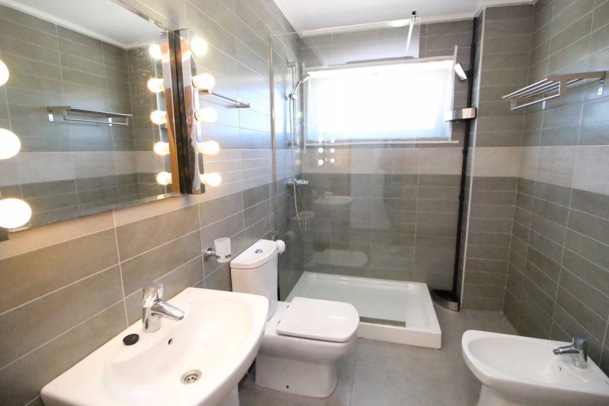 Casa de 3 habitaciones en Dolores en venta - 215.000 € (Ref: 9740093)