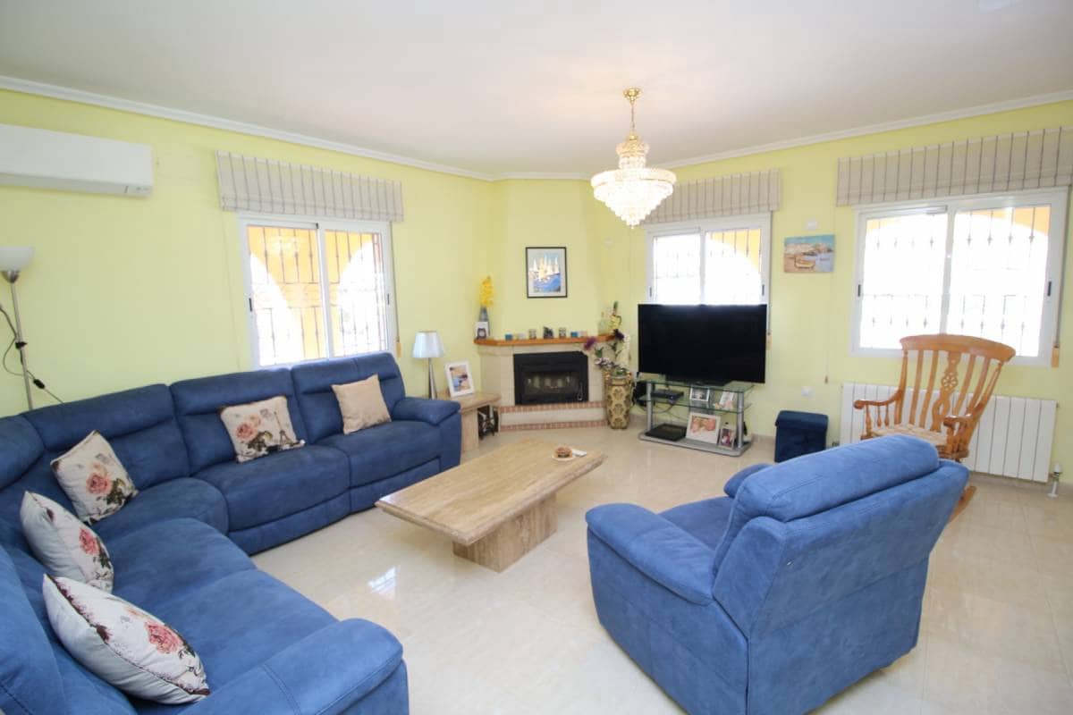 3 quarto Moradia para venda em Catral com piscina garagem - 480 000 € (Ref: 9740586)