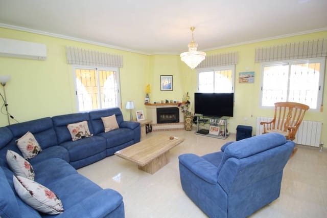 3 quarto Moradia para venda em Catral com piscina garagem - 480 000 € (Ref: 9740586)