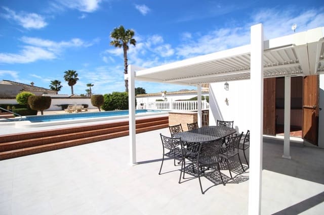 3 quarto Moradia para venda em Catral com piscina garagem - 480 000 € (Ref: 9740586)