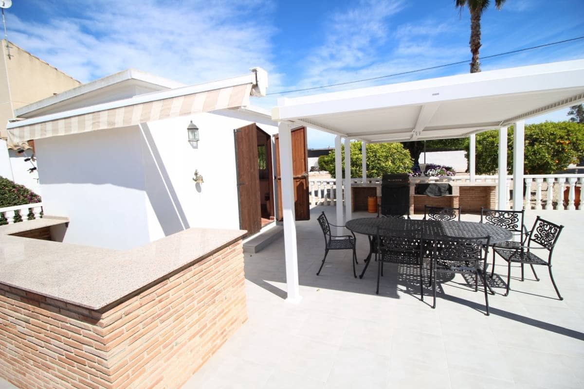 3 quarto Moradia para venda em Catral com piscina garagem - 480 000 € (Ref: 9740586)