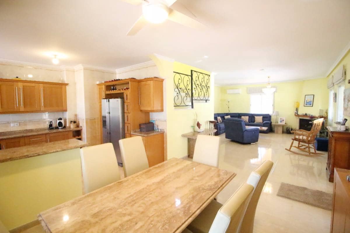 3 quarto Moradia para venda em Catral com piscina garagem - 480 000 € (Ref: 9740586)