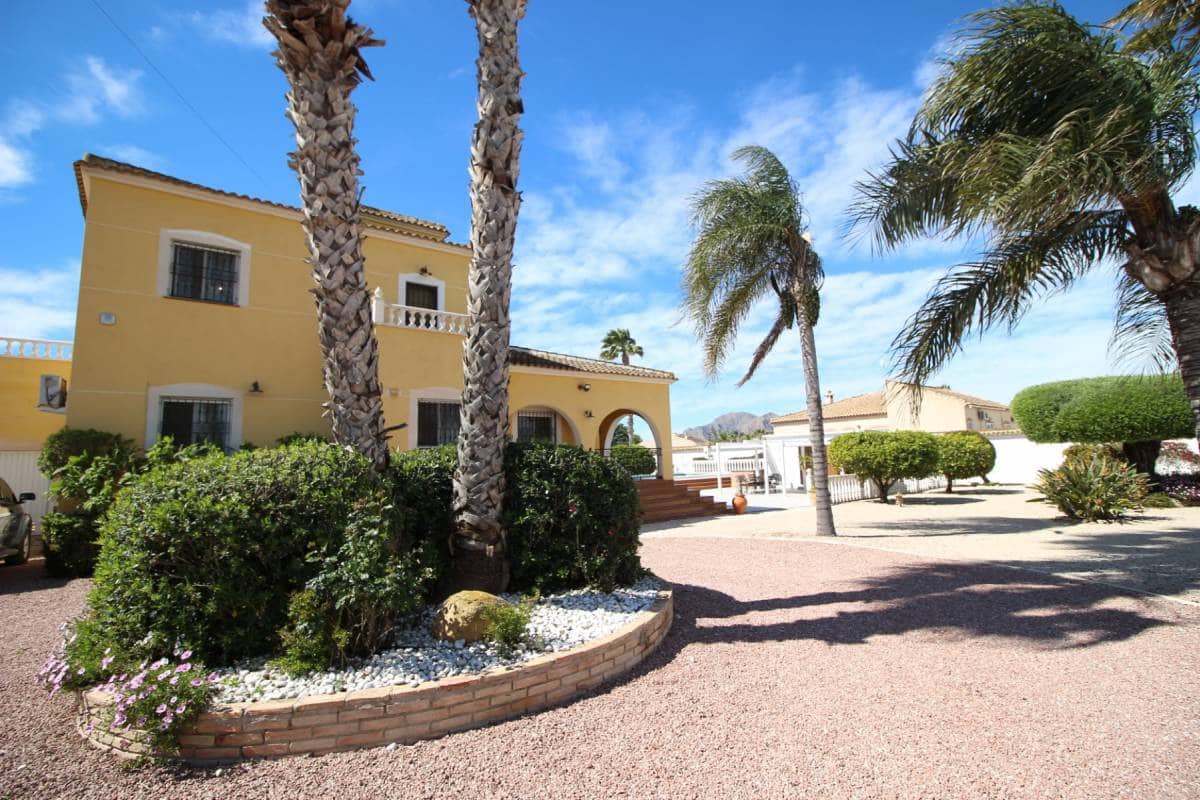 3 quarto Moradia para venda em Catral com piscina garagem - 480 000 € (Ref: 9740586)