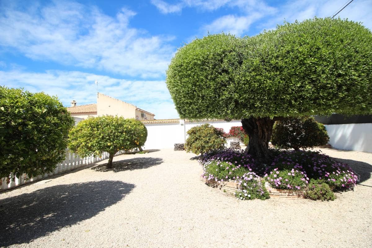 3 quarto Moradia para venda em Catral com piscina garagem - 480 000 € (Ref: 9740586)