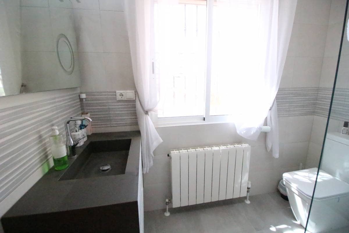 3 quarto Moradia para venda em Catral com piscina garagem - 480 000 € (Ref: 9740586)